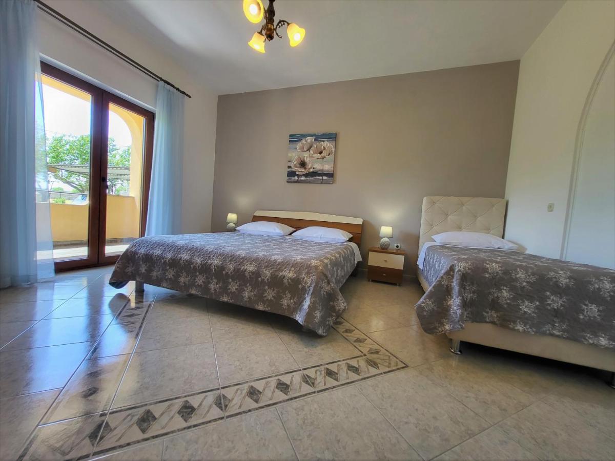 Cozy Apartment Mandula Orsera Esterno foto