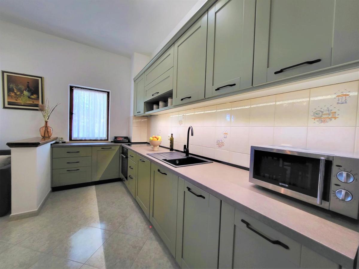 Cozy Apartment Mandula Orsera Esterno foto